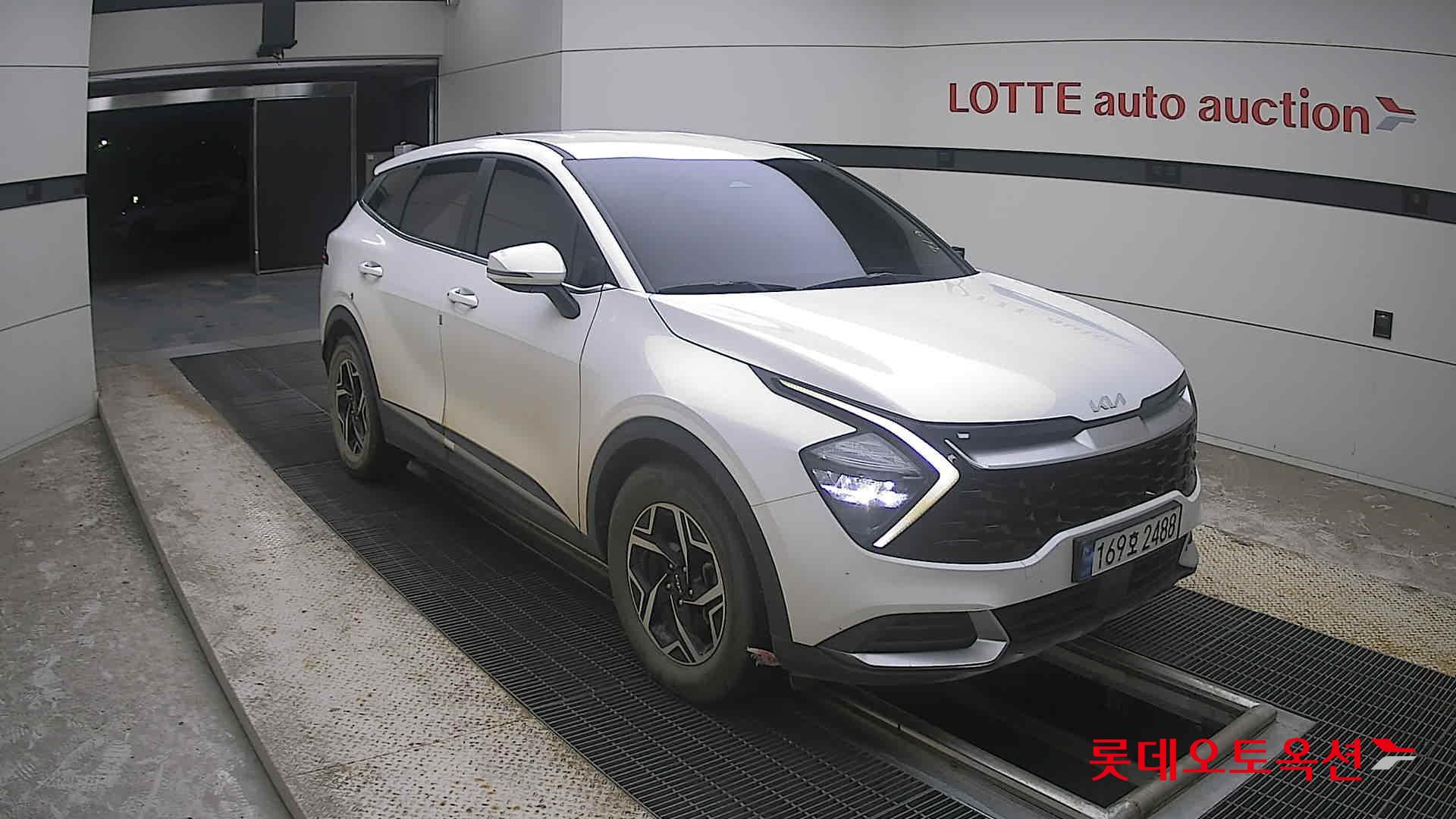 2022 - kia sportage