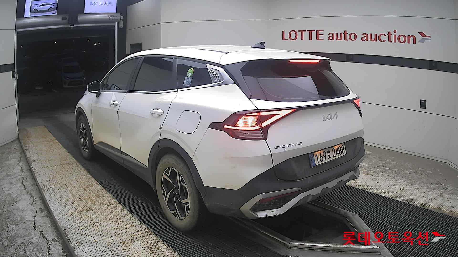 2022 - kia sportage