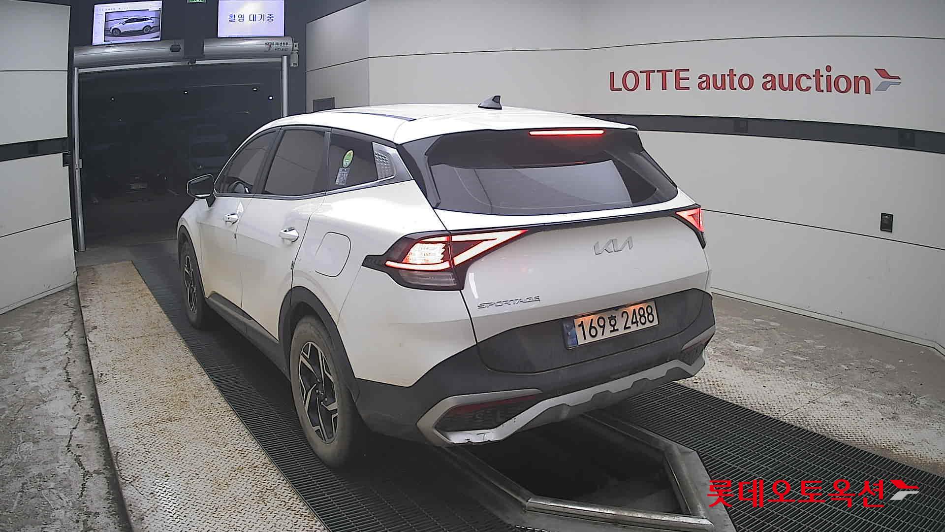 2022 - kia sportage