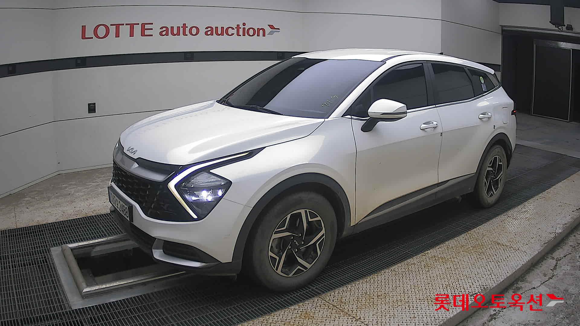 2022 - kia sportage