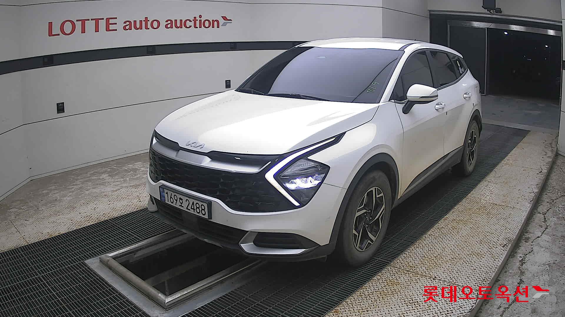 2022 - kia sportage