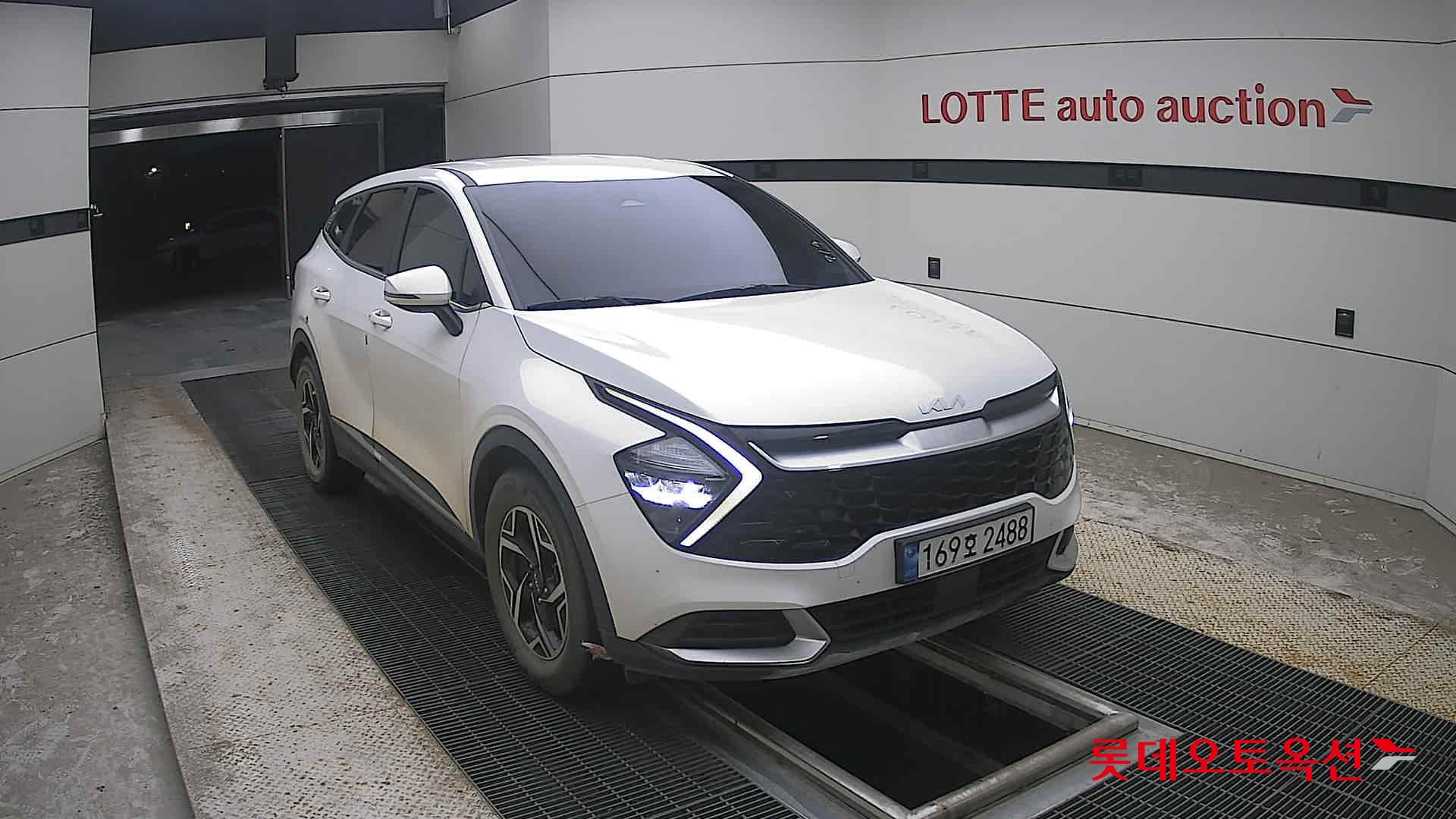 2022 - kia sportage
