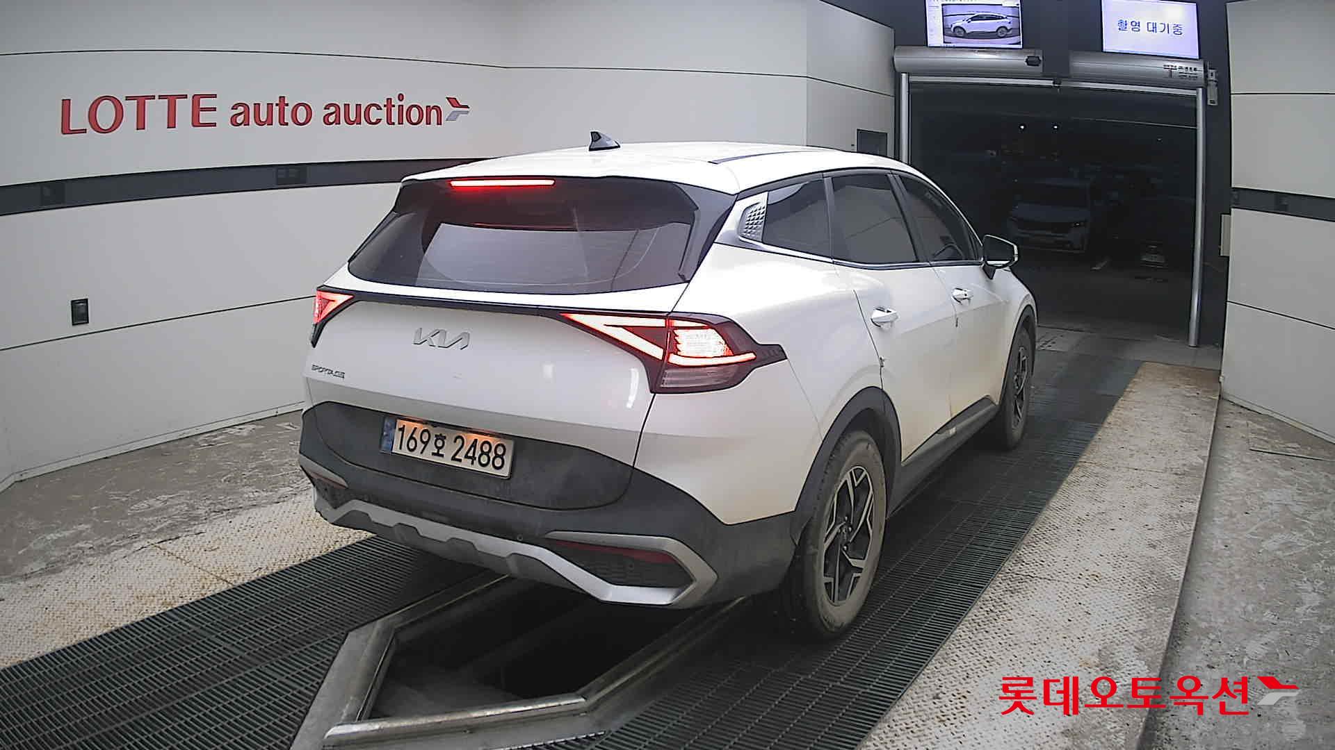 2022 - kia sportage