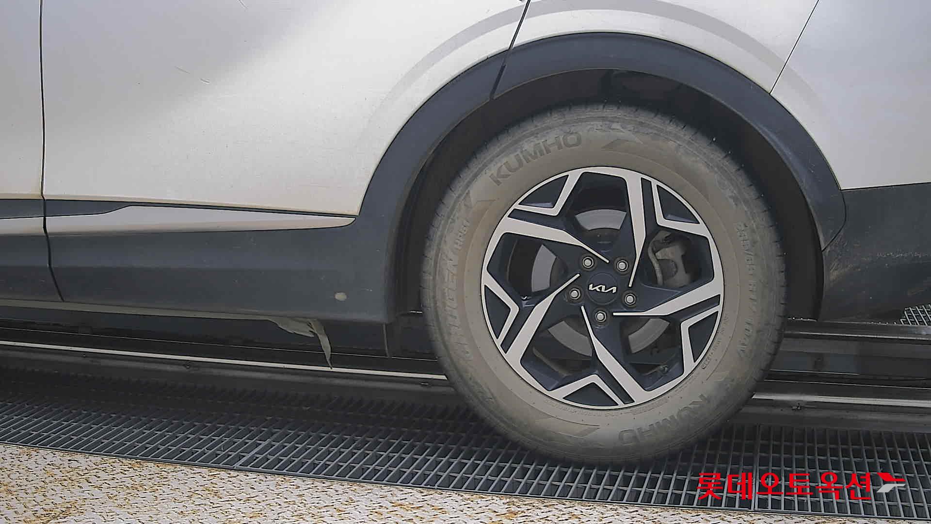 2022 - kia sportage