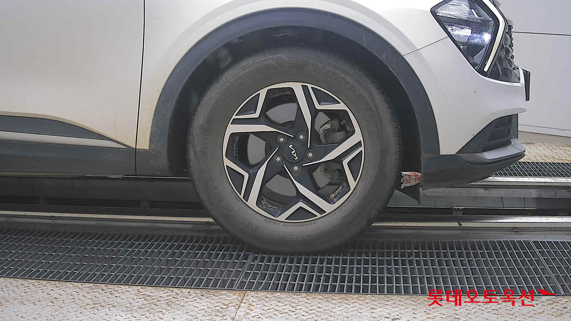 2022 - kia sportage