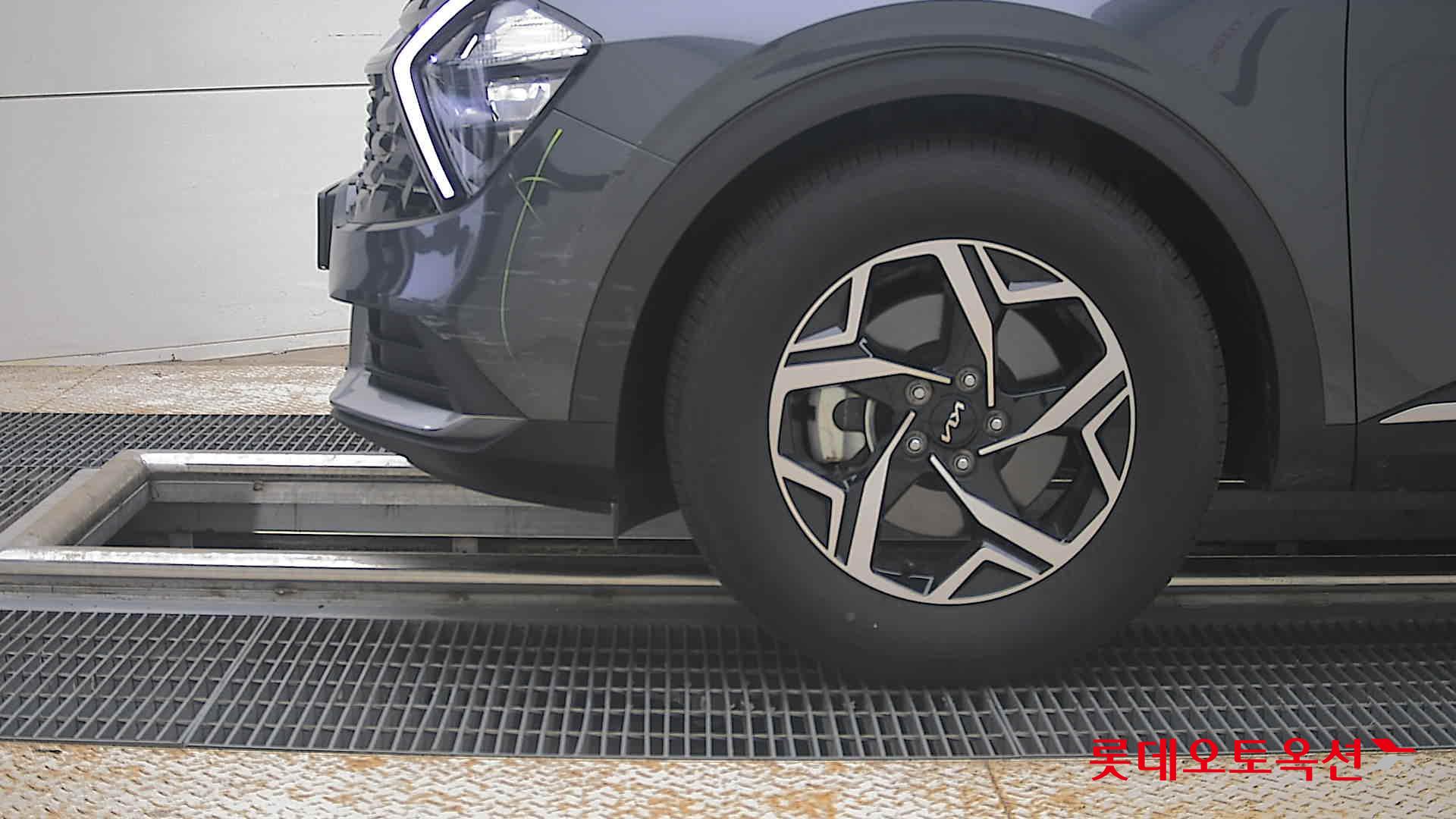 2023 - kia sportage