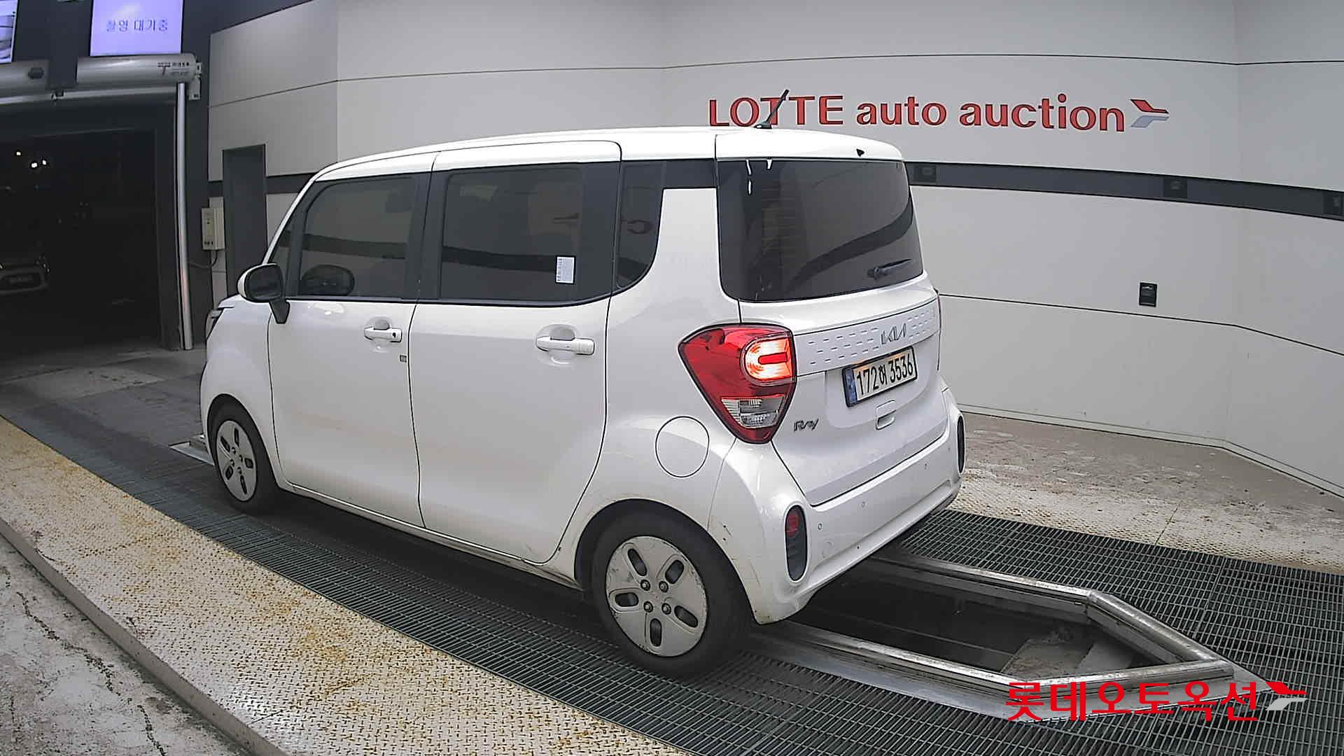 2022 - kia ray
