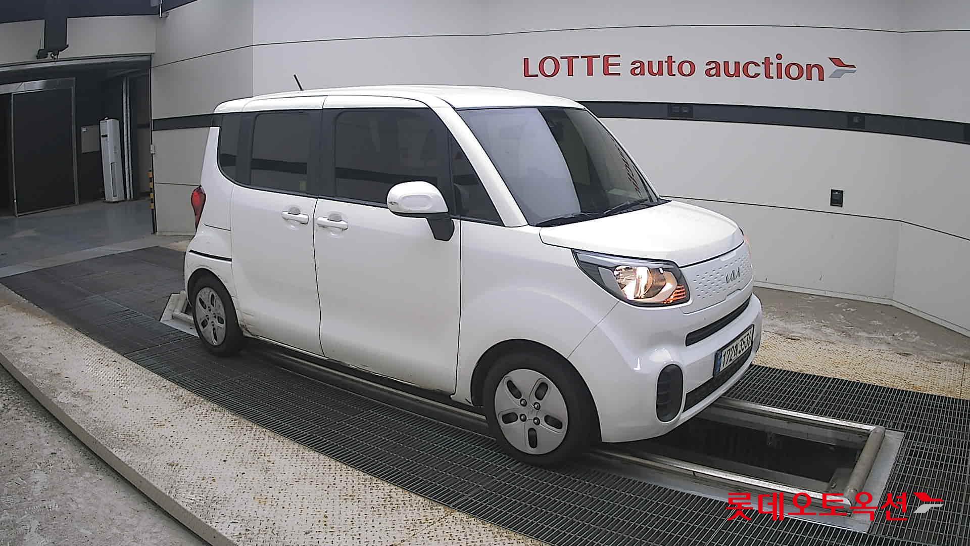 2022 - kia ray
