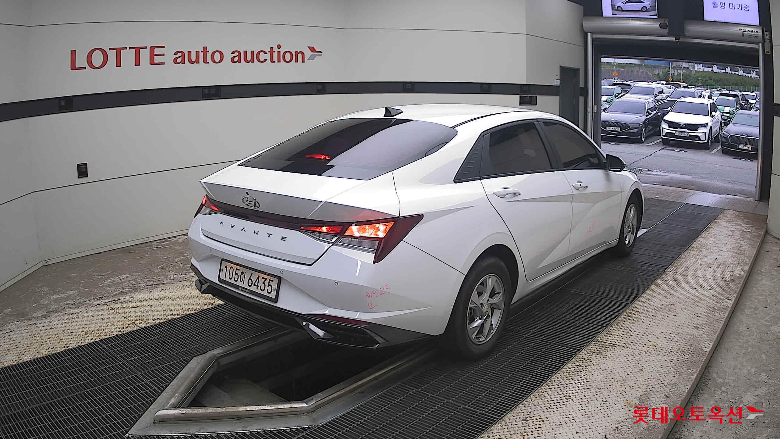 2021 - hyundai avante