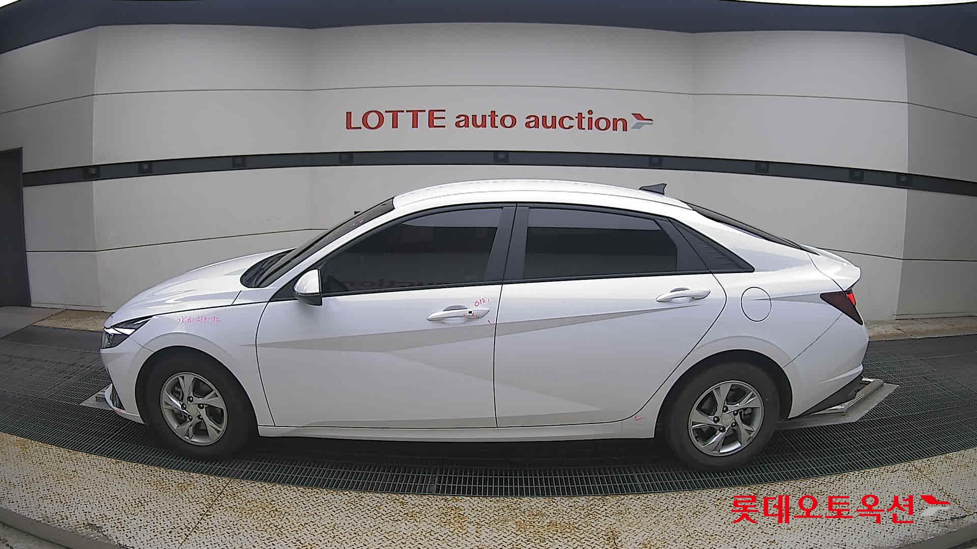 2021 - hyundai avante