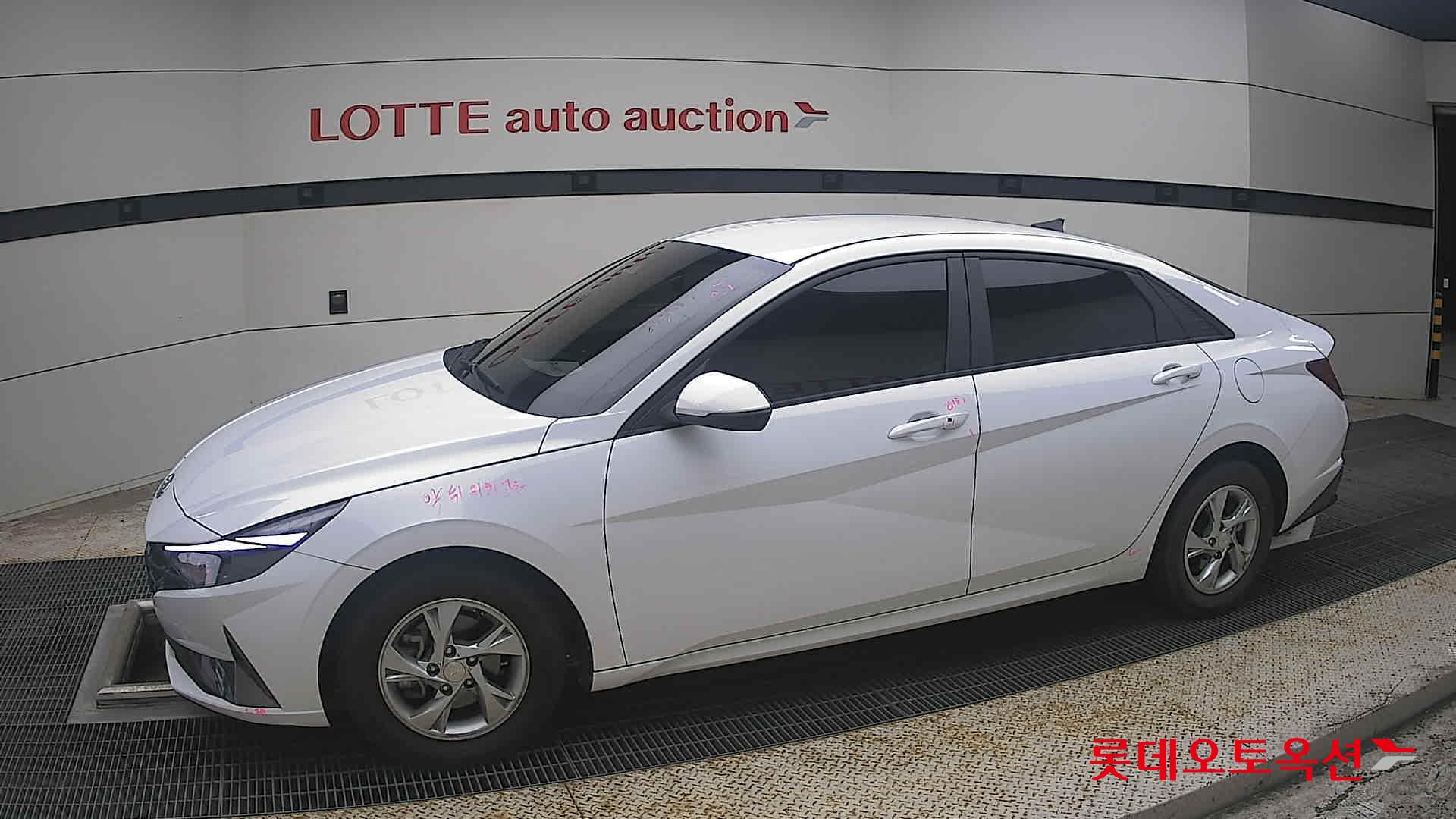 2021 - hyundai avante