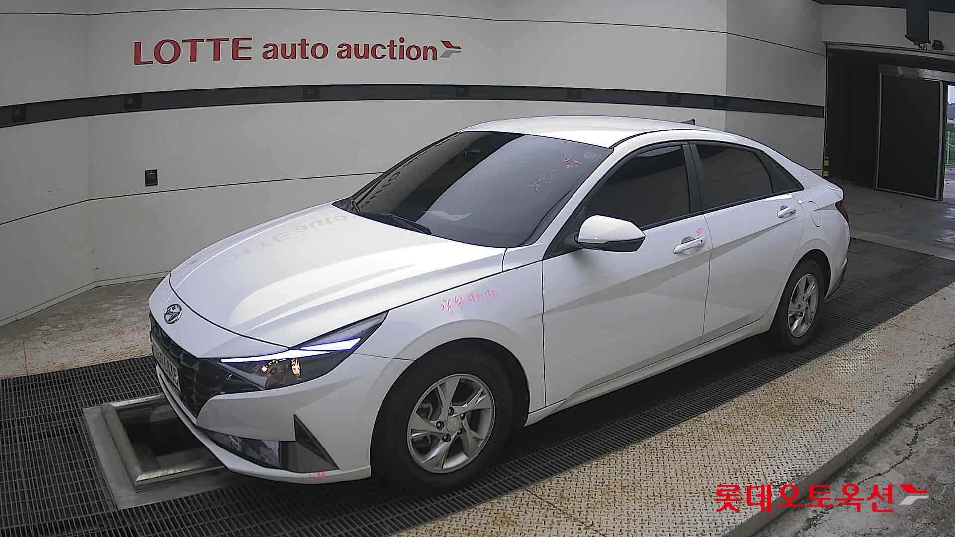 2021 - hyundai avante