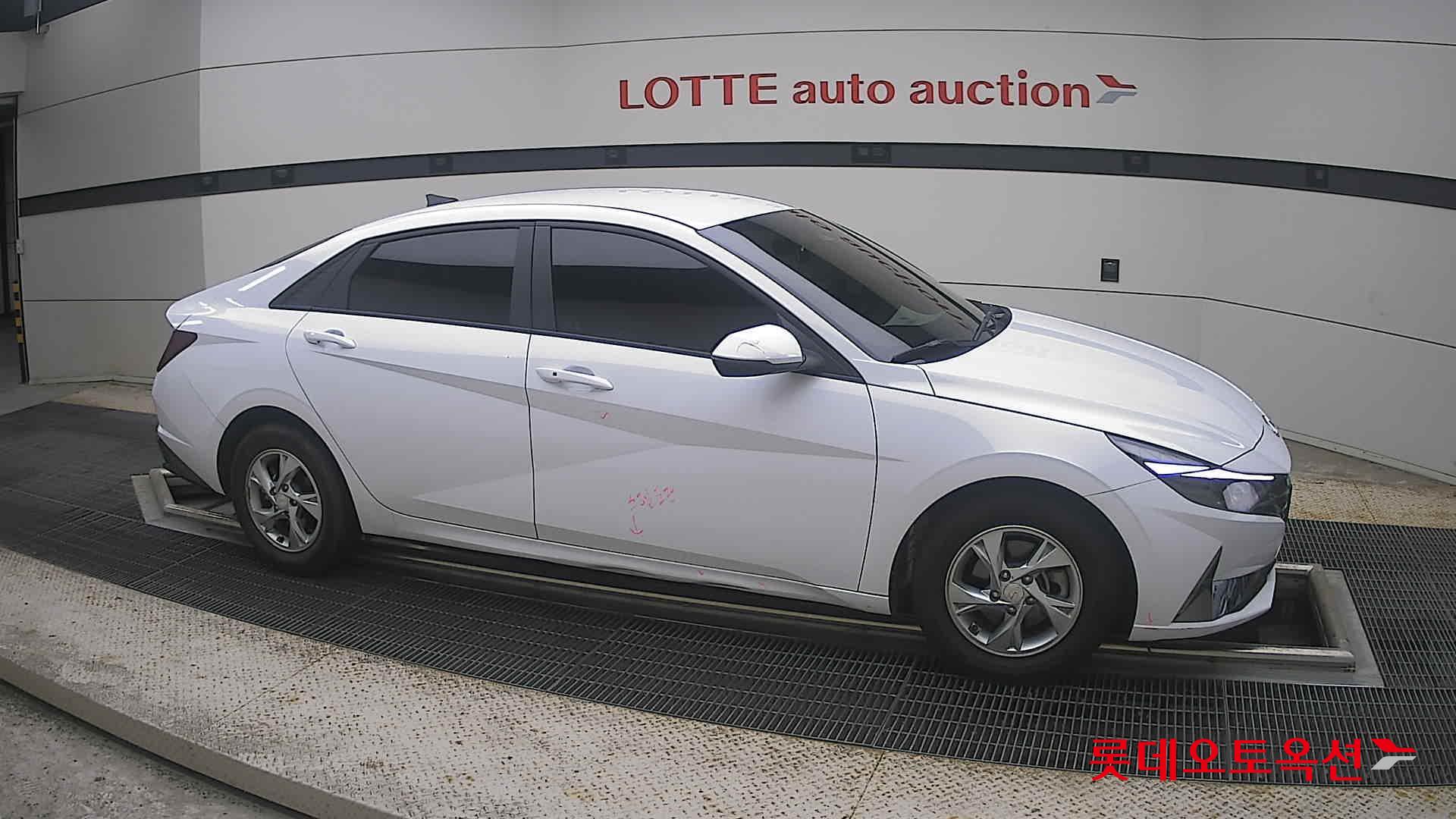 2021 - hyundai avante
