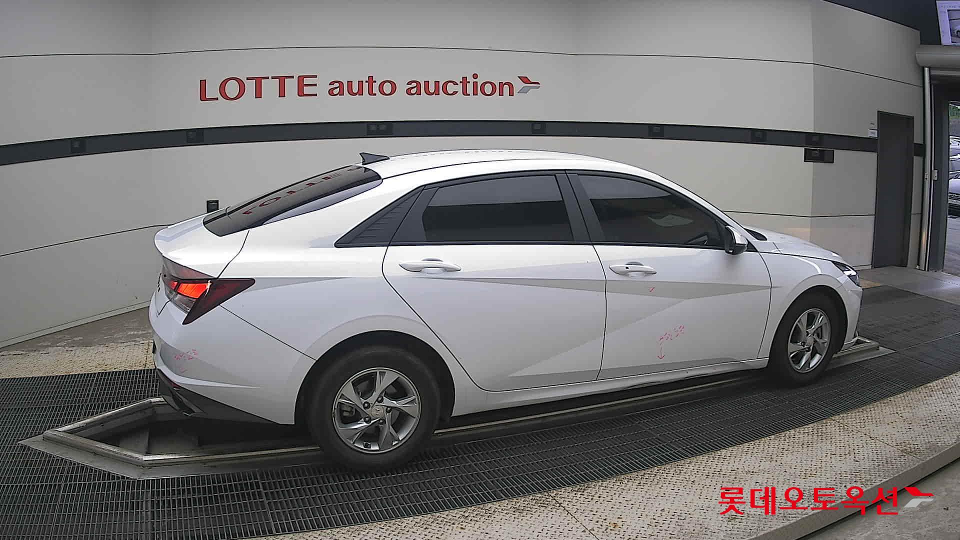 2021 - hyundai avante