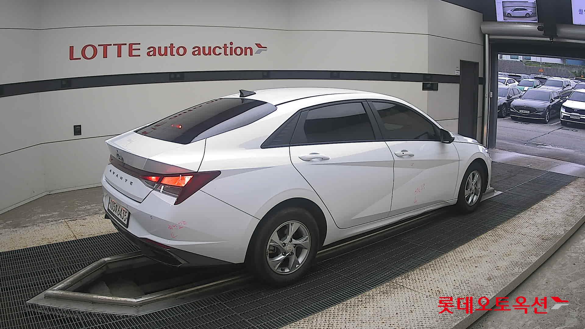 2021 - hyundai avante