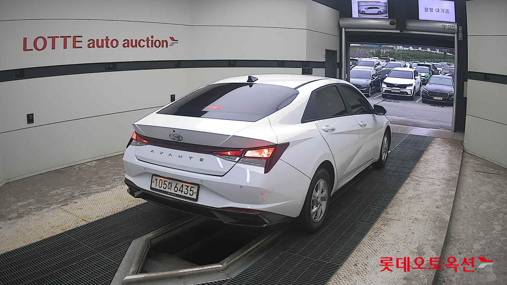 2021 - hyundai avante