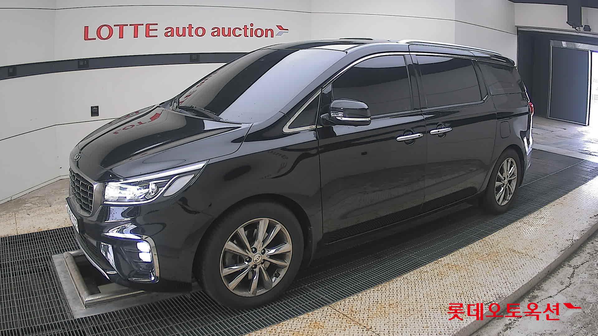 2020 - kia carnival