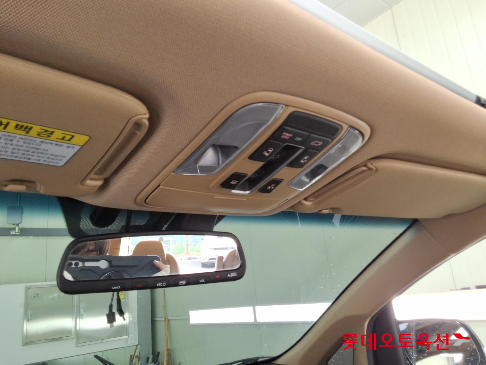 2020 - kia carnival