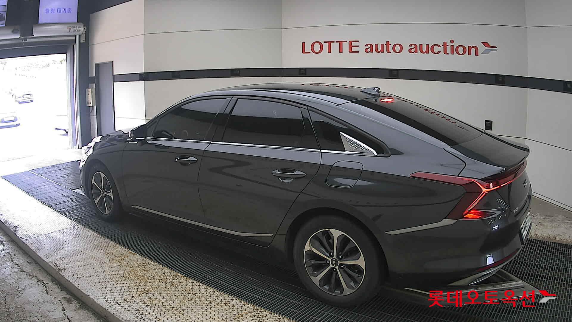 2023 - kia k8