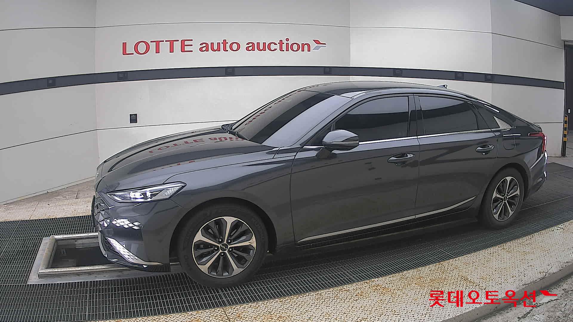 2023 - kia k8