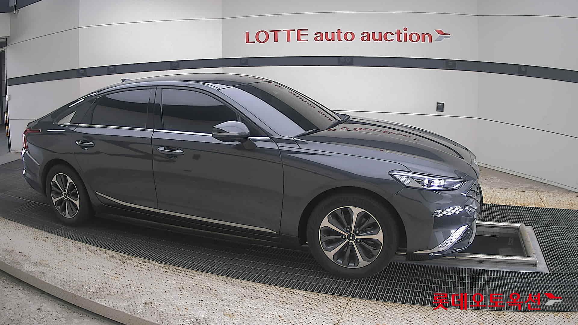 2023 - kia k8