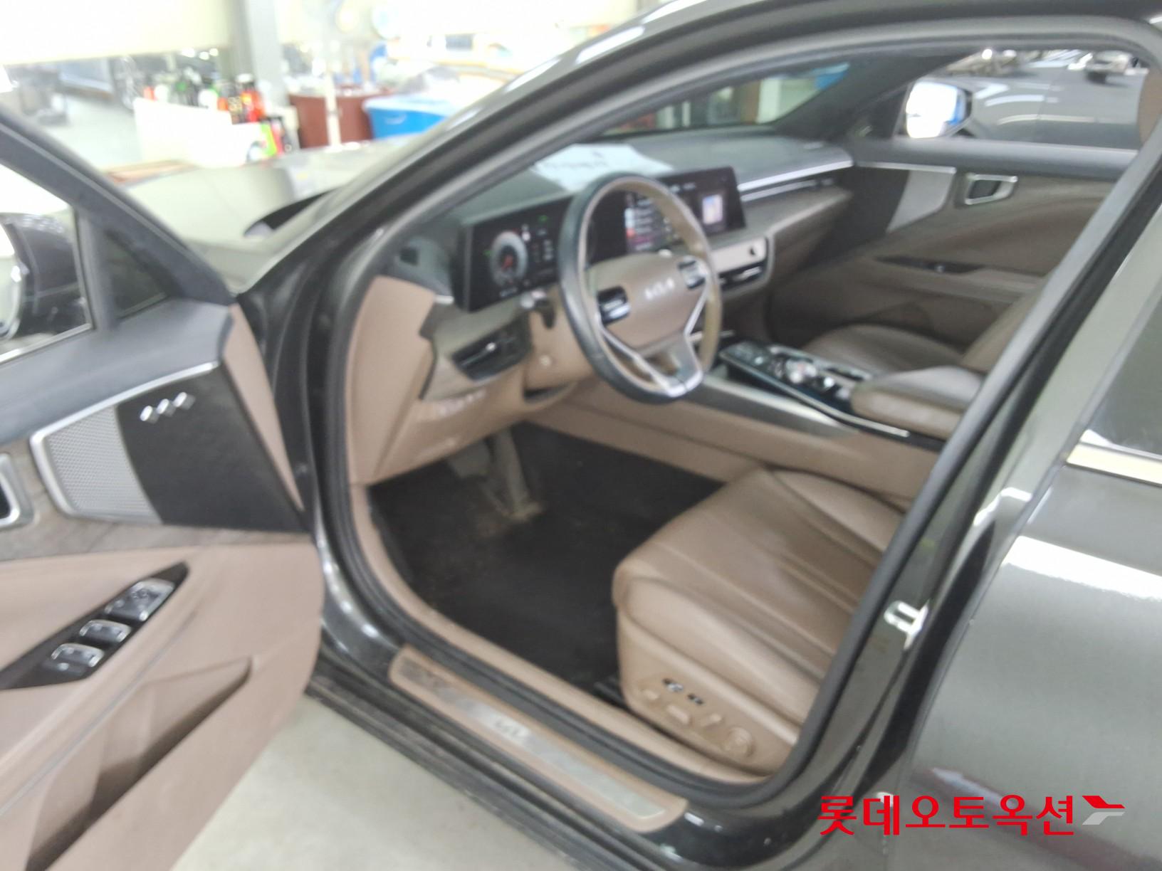2023 - kia k8