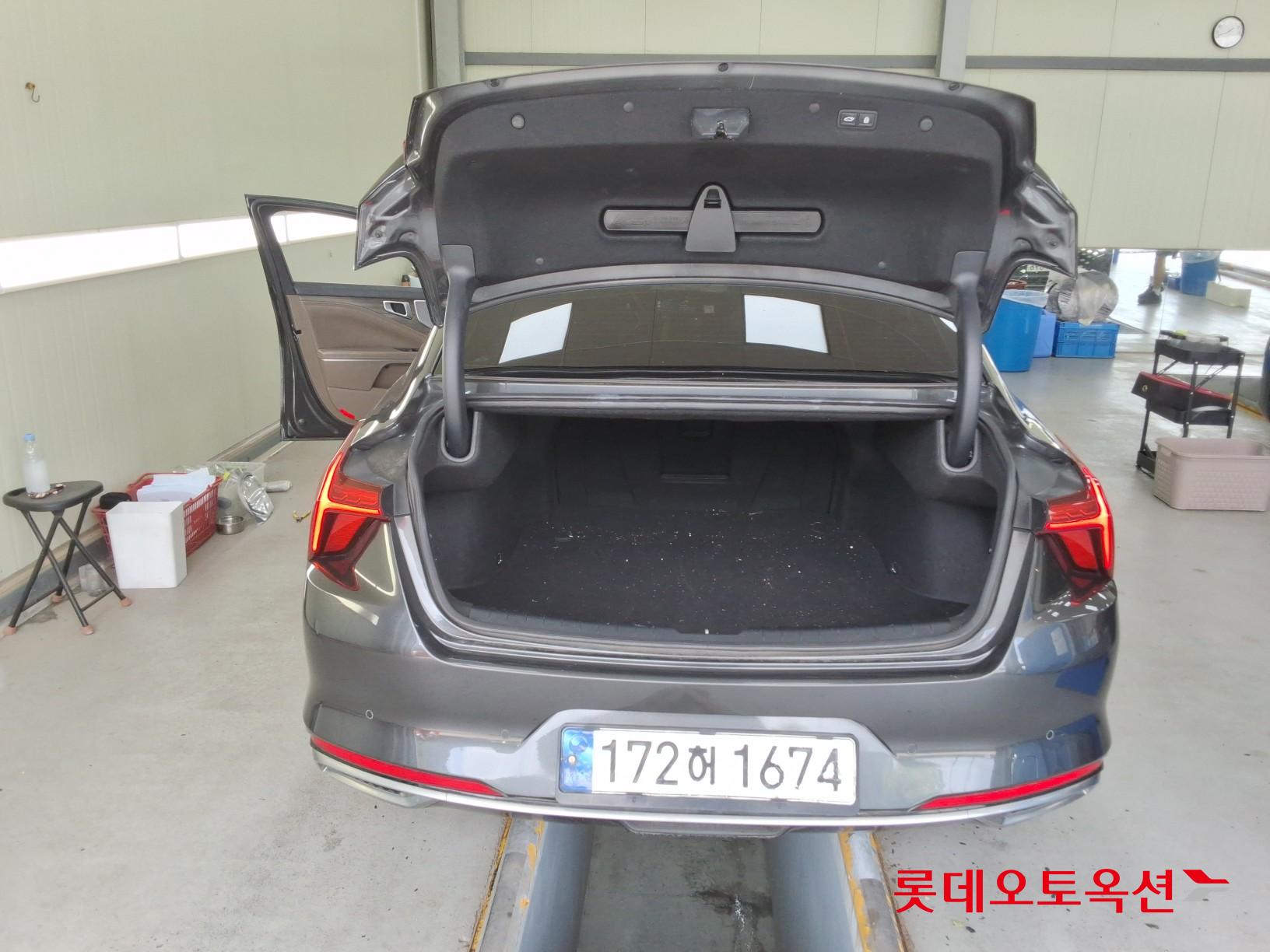 2023 - kia k8