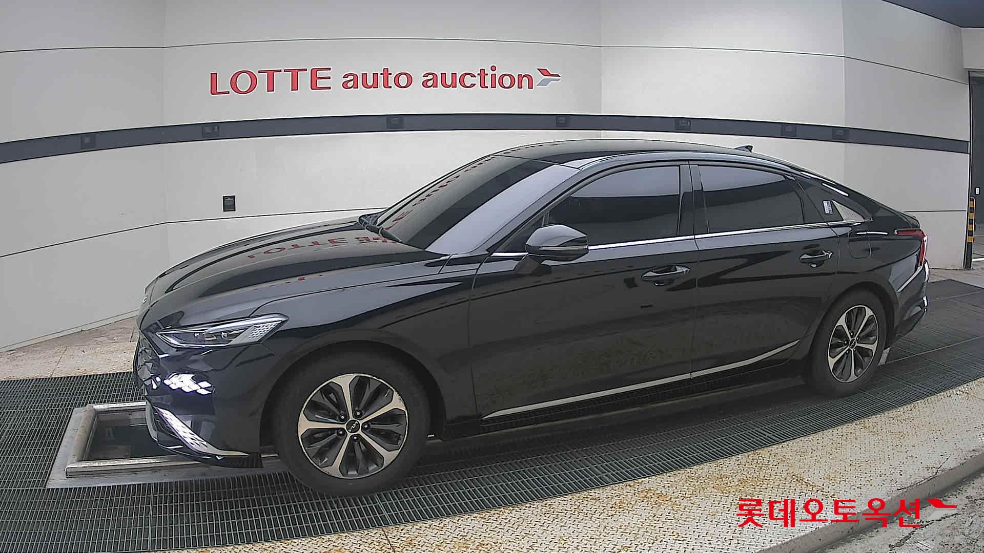 2023 - kia k8