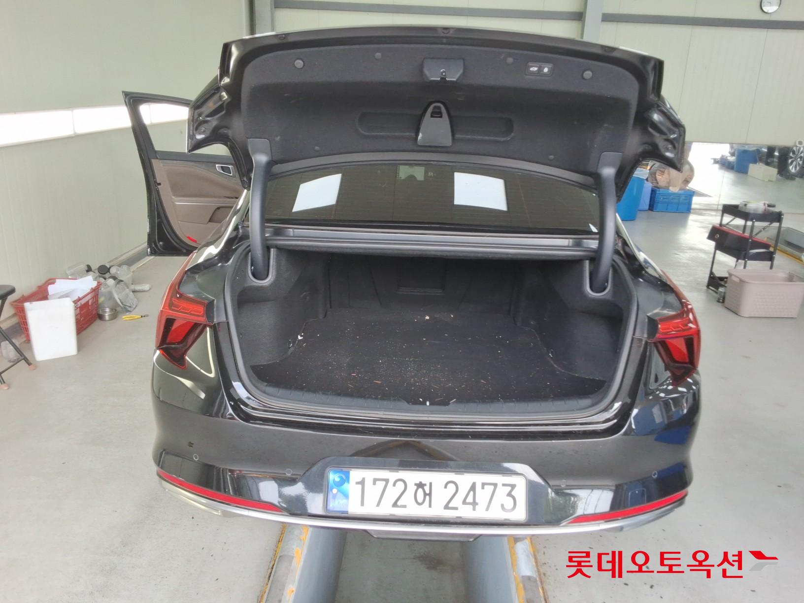 2023 - kia k8