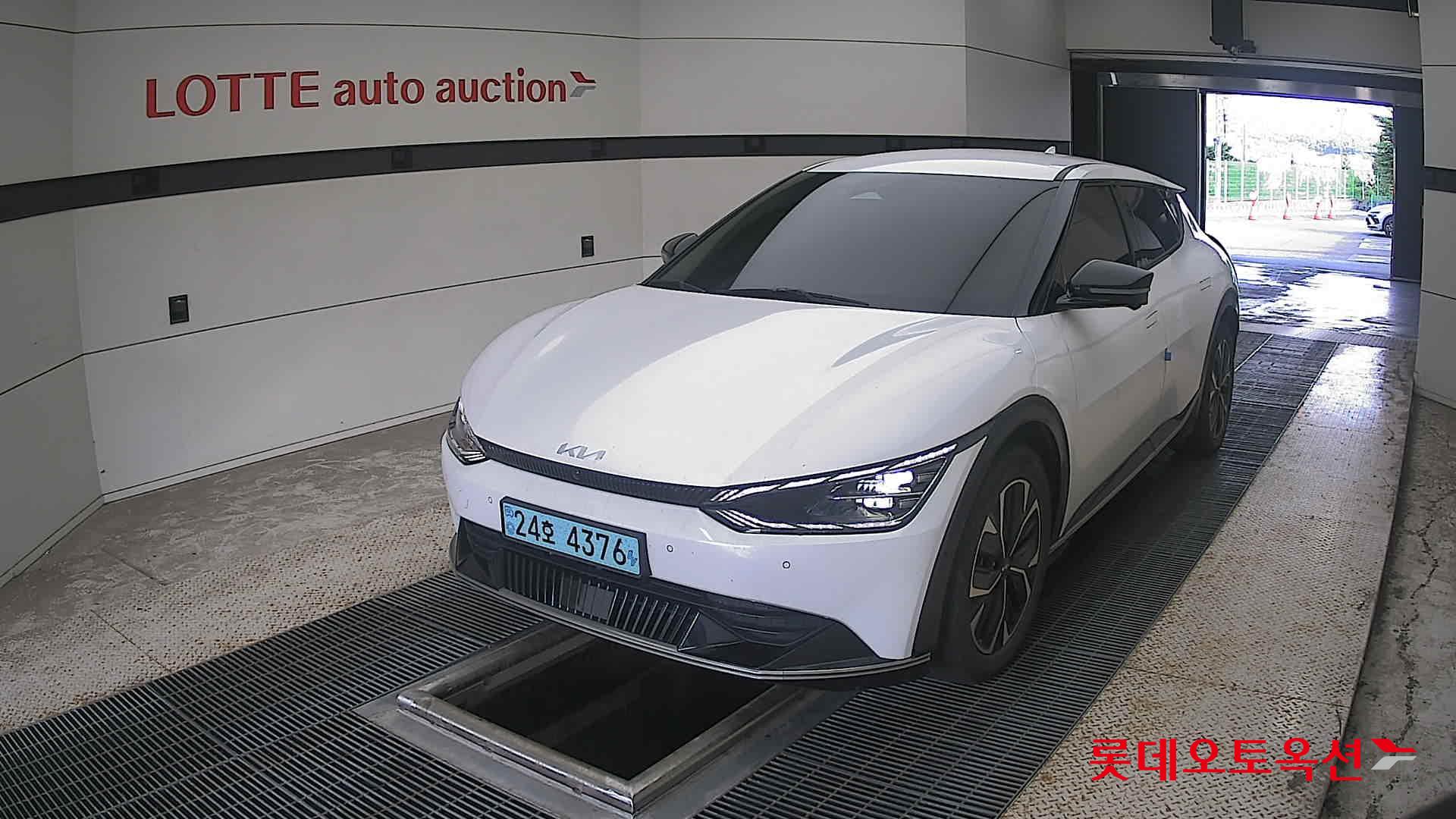 2023 - kia ev6