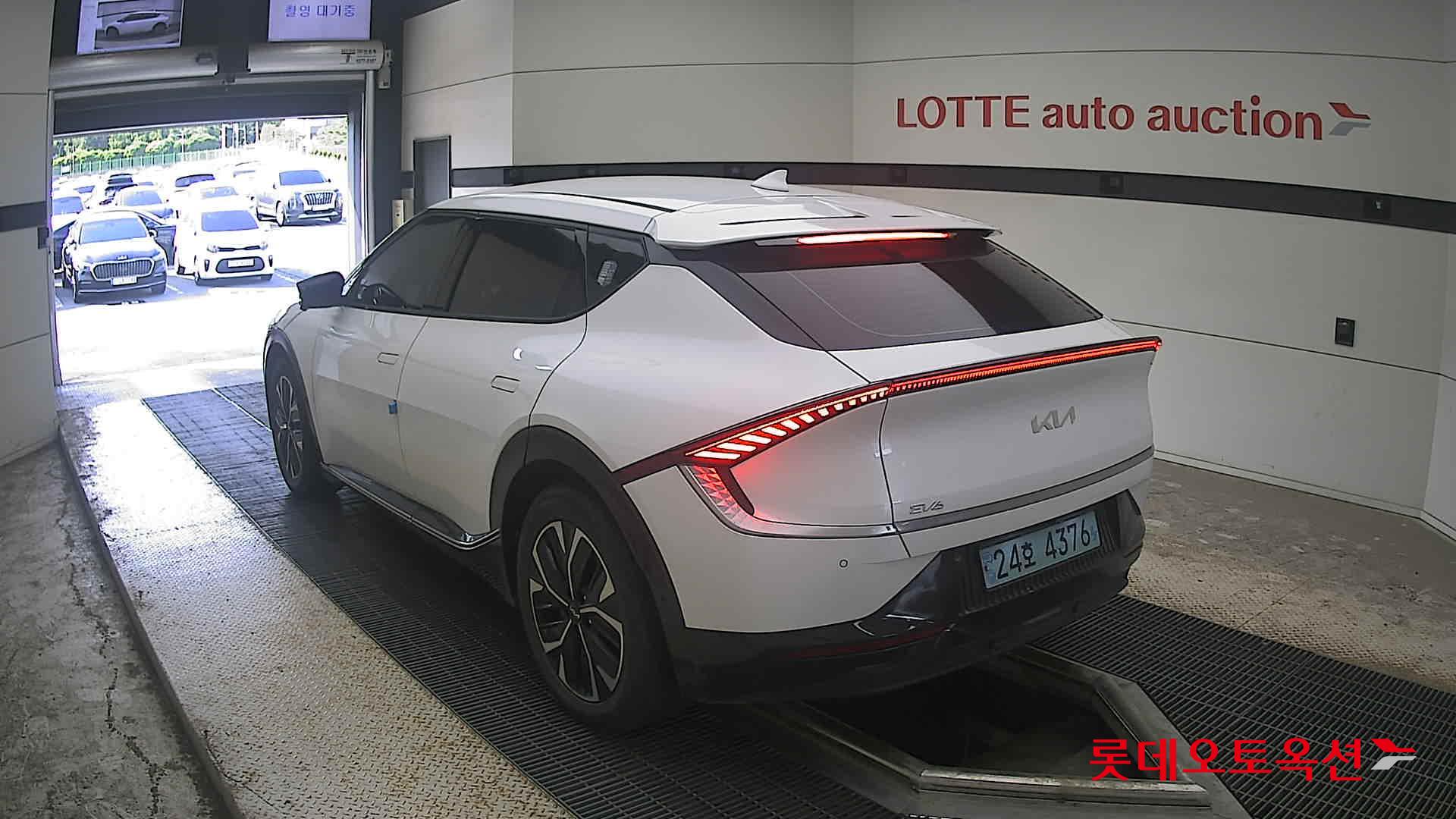 2023 - kia ev6