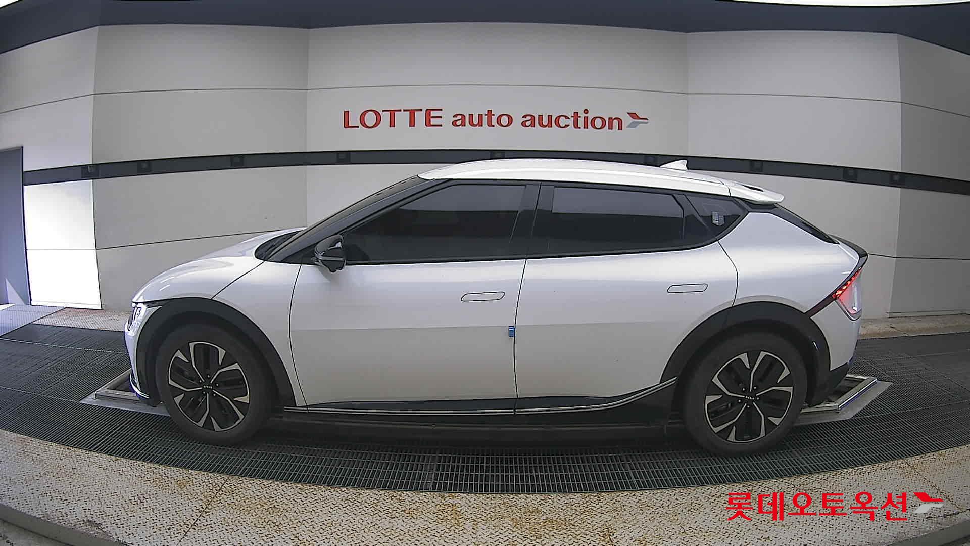 2023 - kia ev6