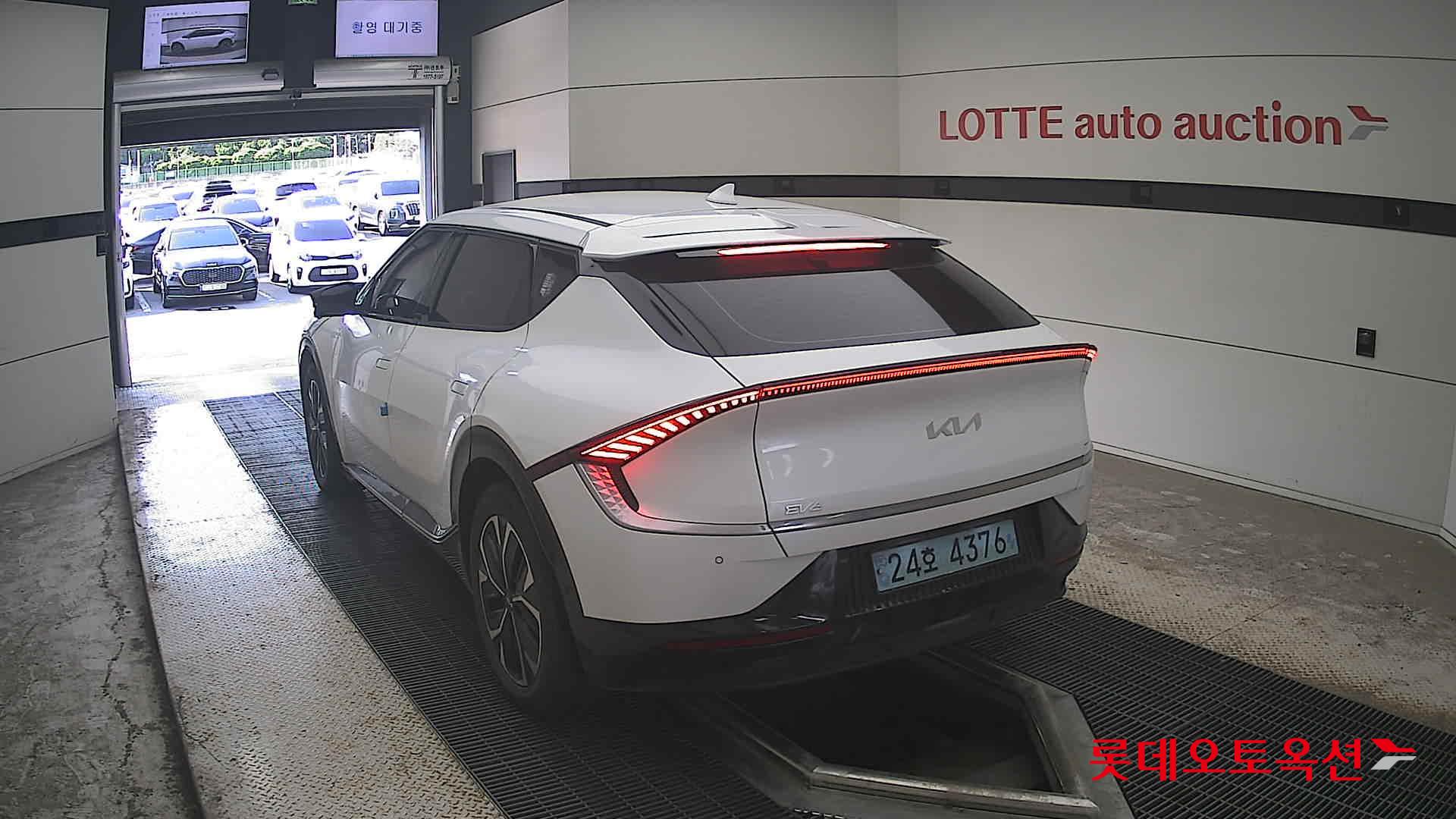 2023 - kia ev6