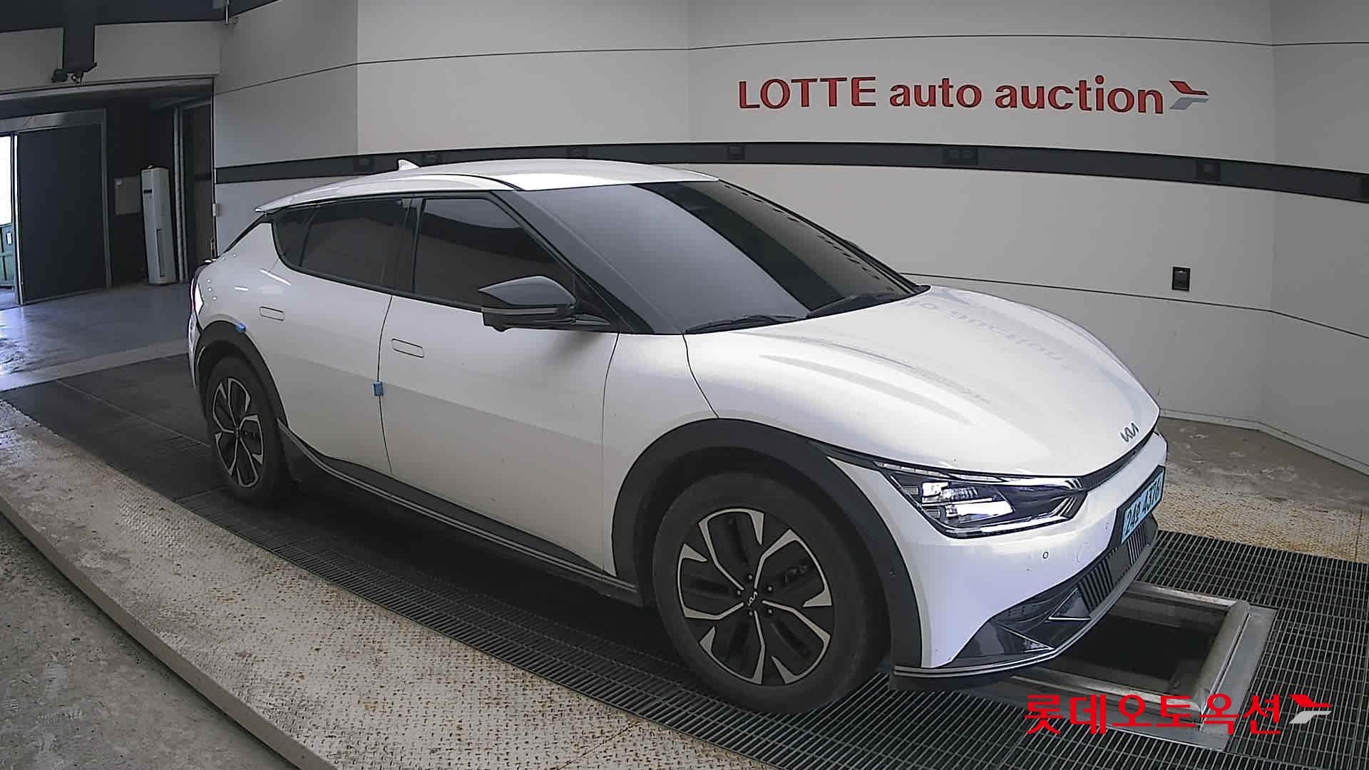 2023 - kia ev6