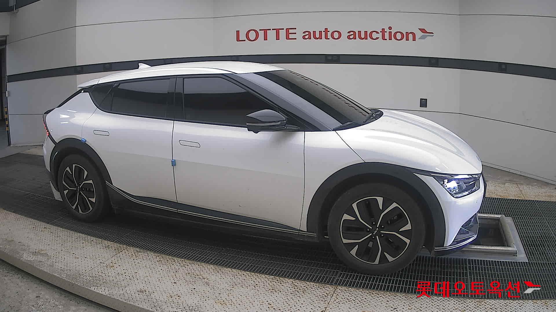 2023 - kia ev6