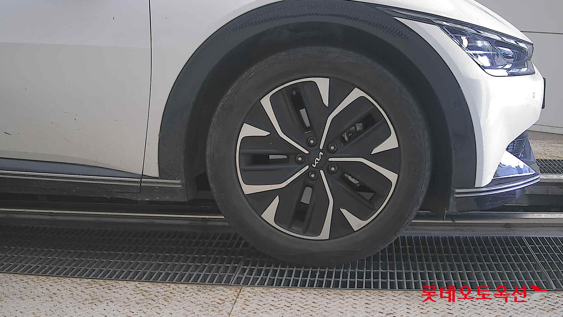 2023 - kia ev6
