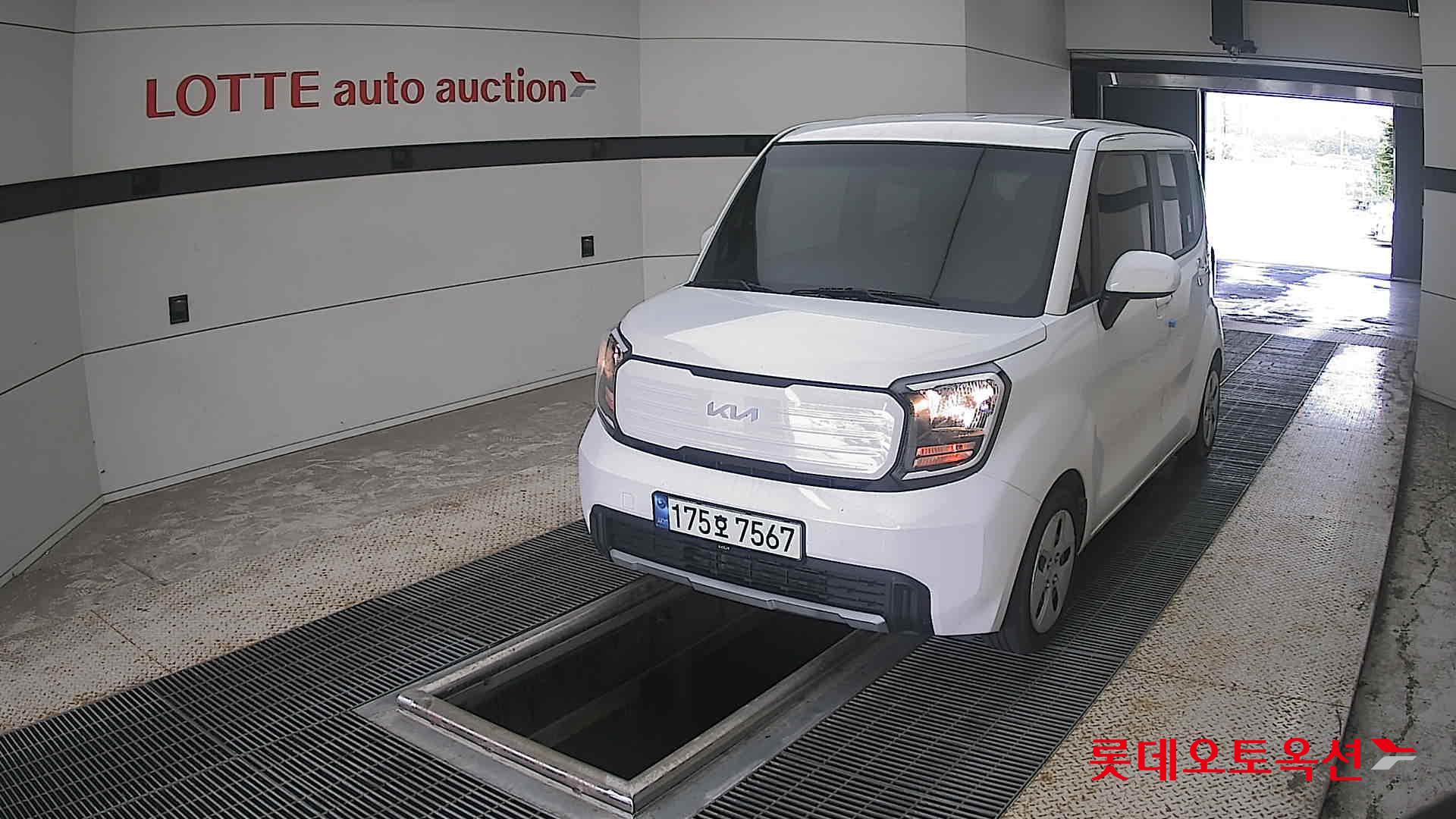 2023 - kia ray
