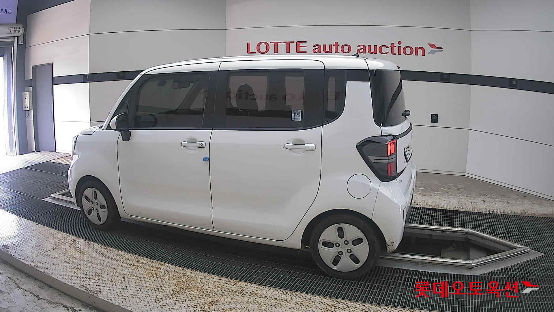 2023 - kia ray