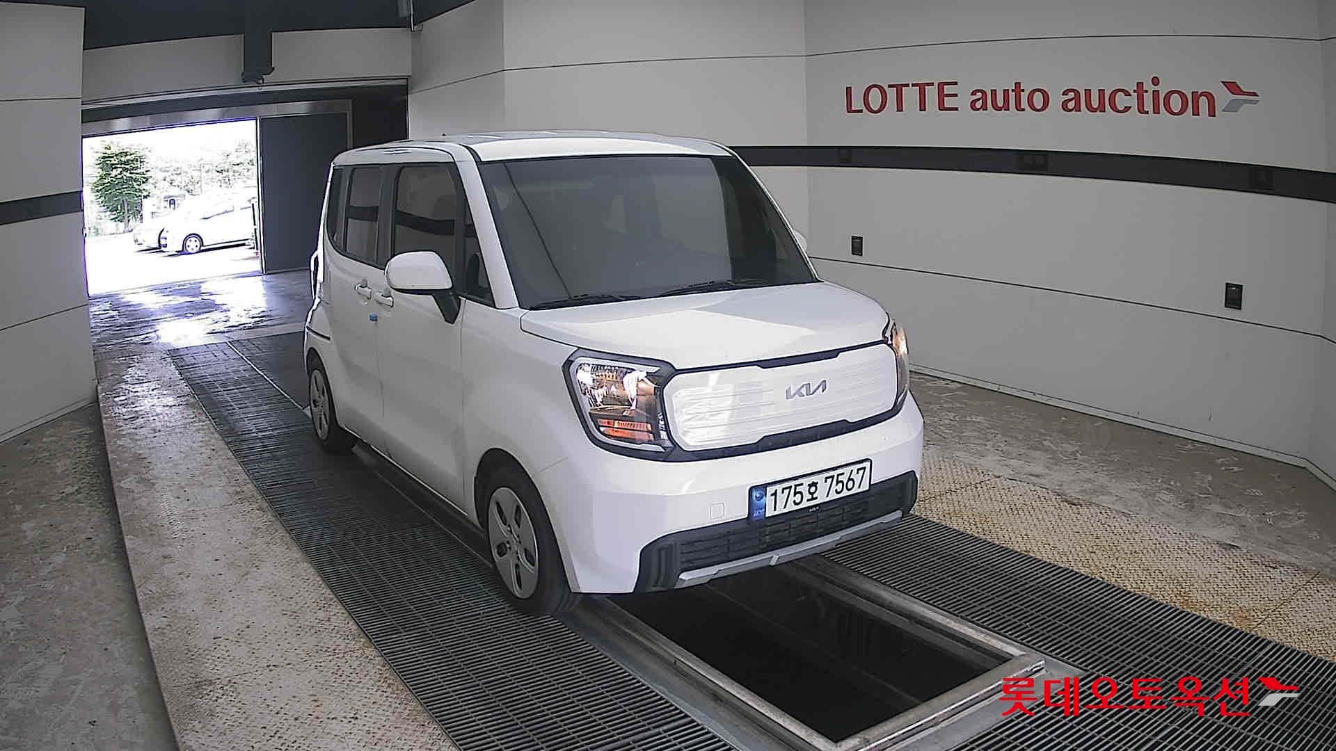2023 - kia ray
