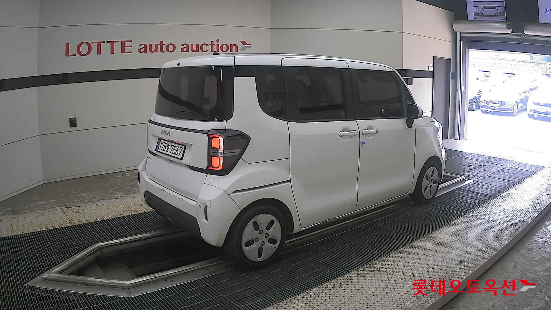 2023 - kia ray
