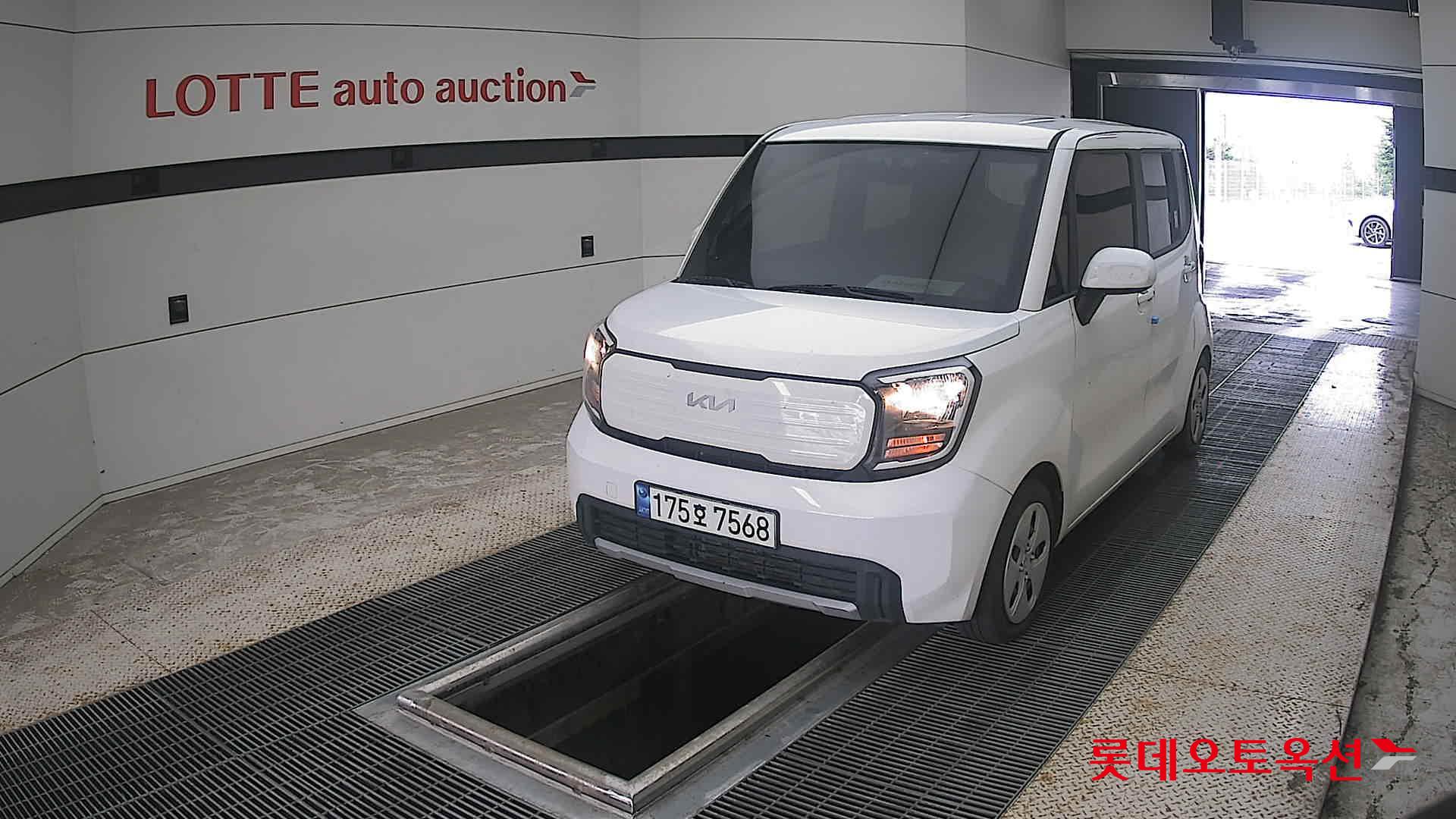 2023 - kia ray