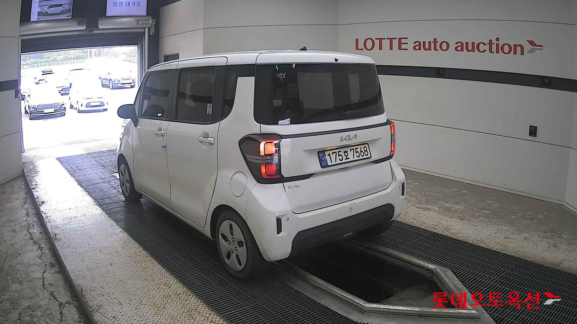 2023 - kia ray