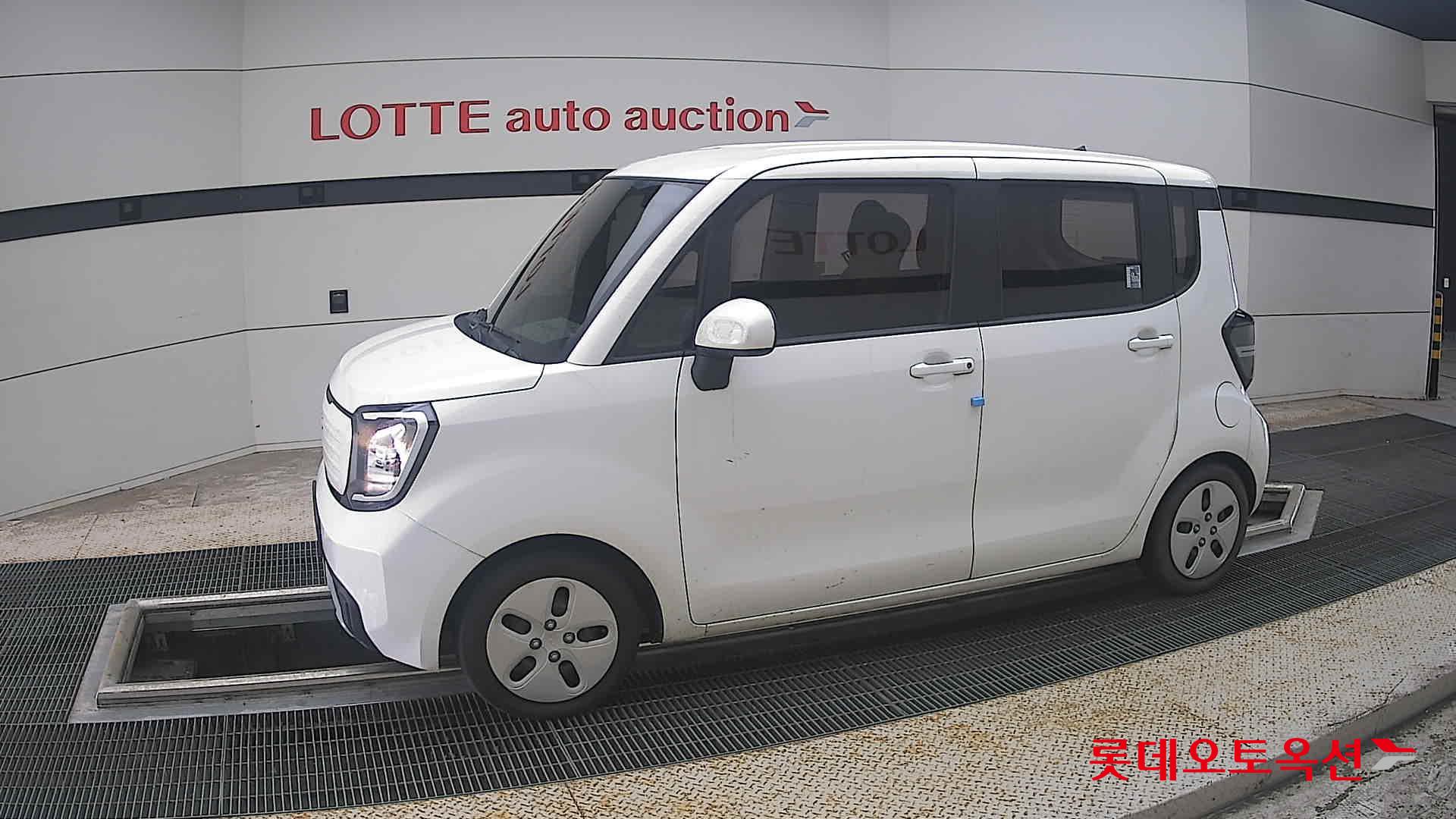 2023 - kia ray