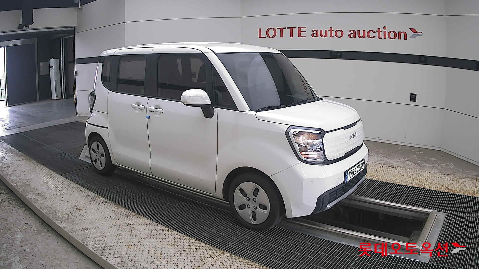 2023 - kia ray