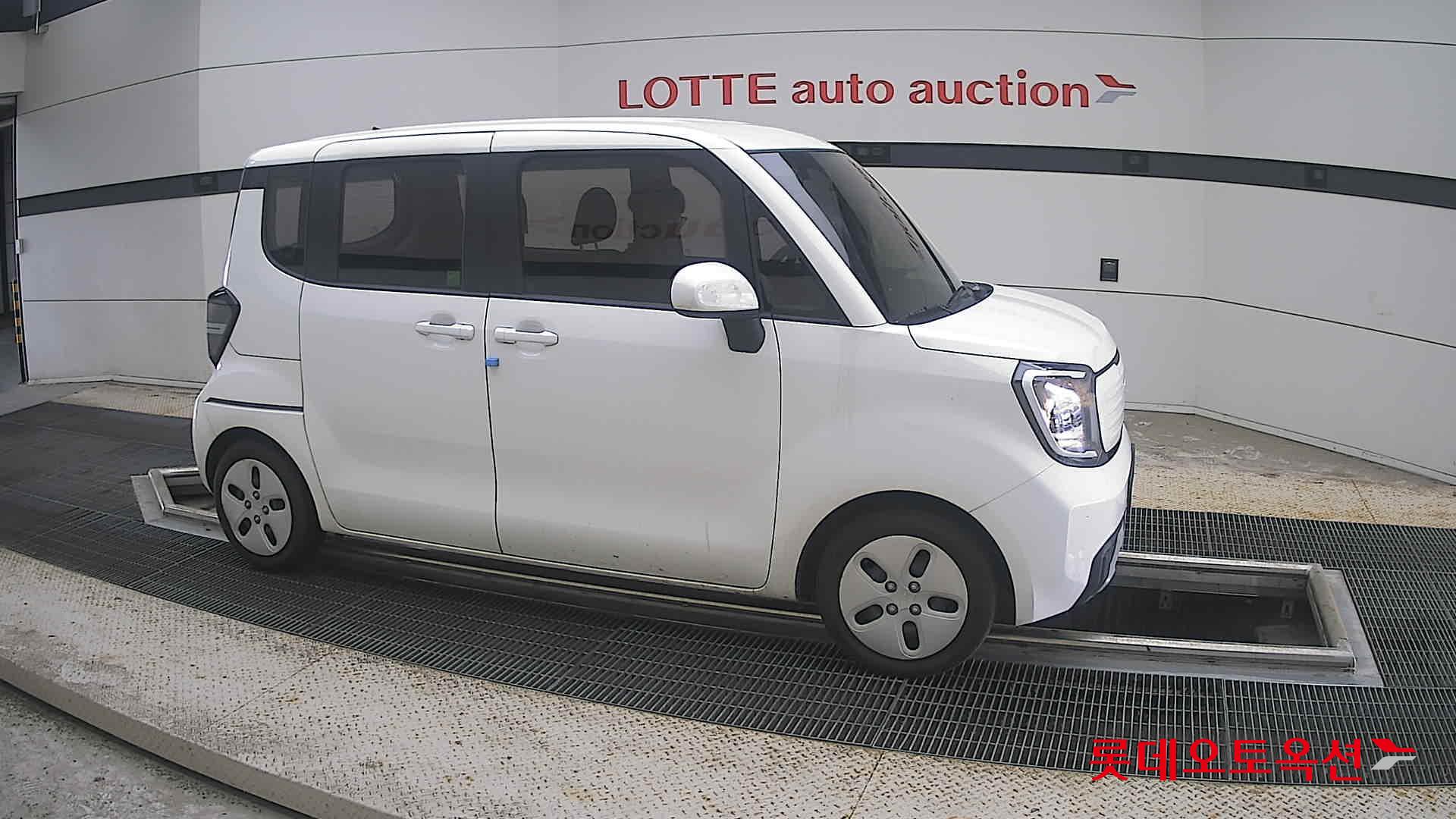 2023 - kia ray