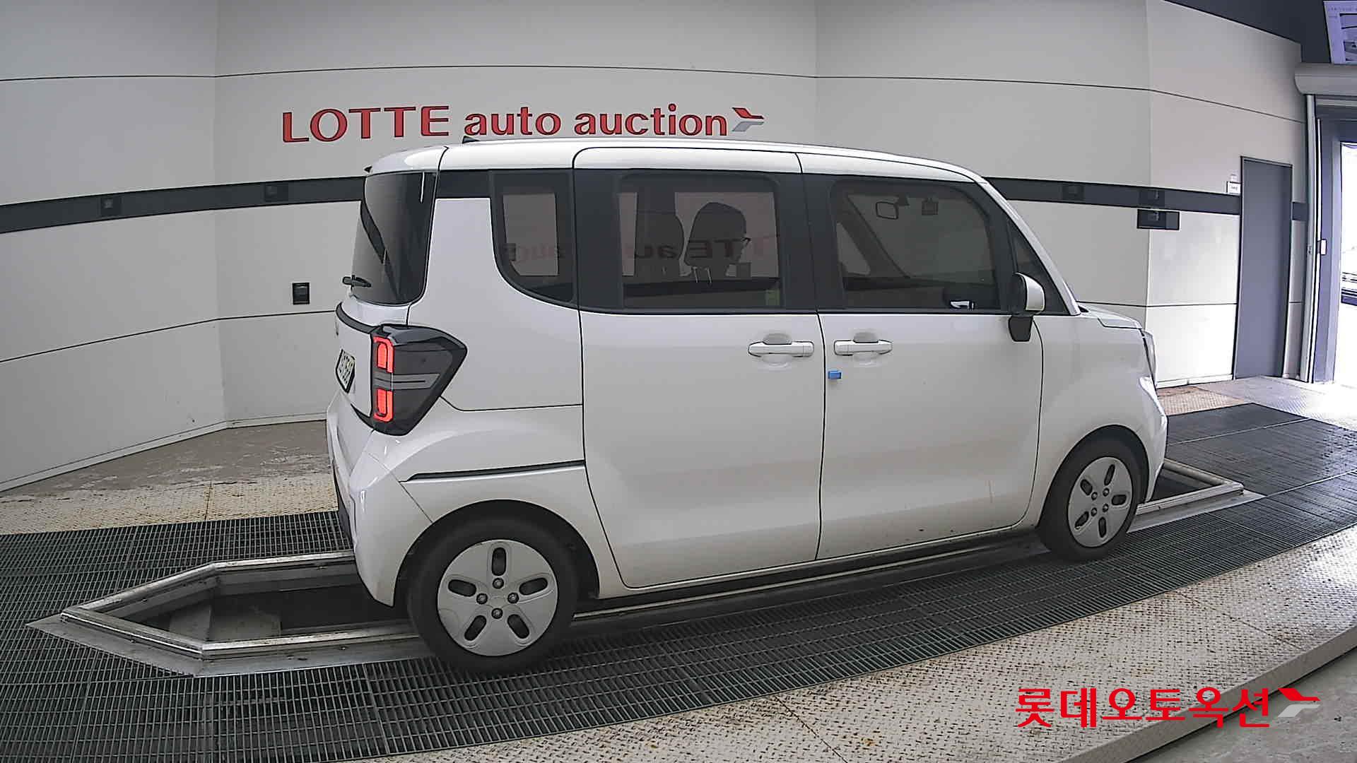 2023 - kia ray