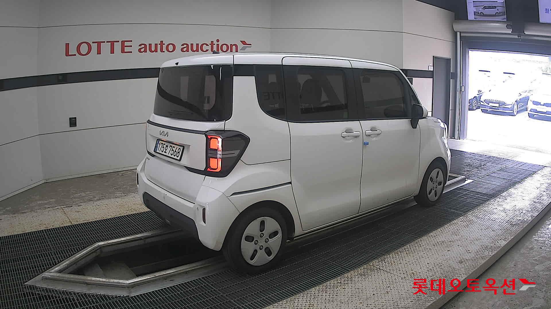 2023 - kia ray