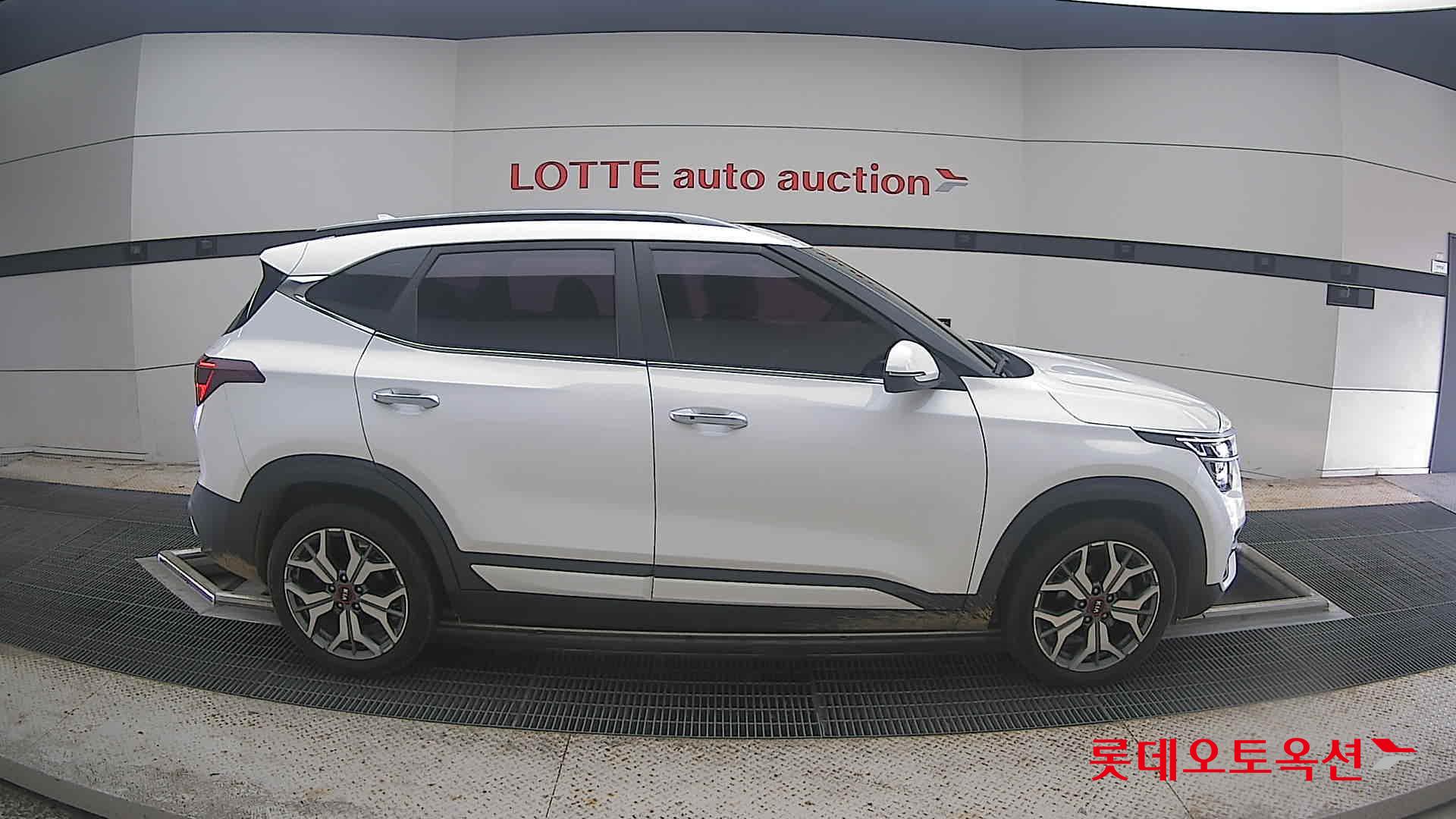 2020 - kia seltos