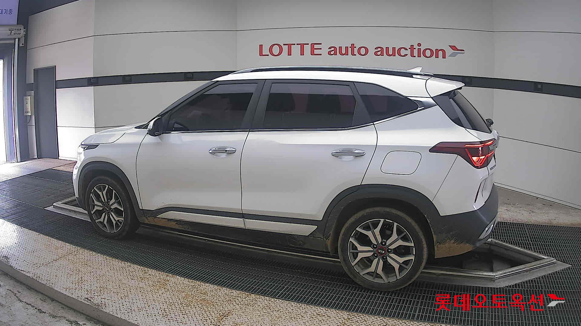 2020 - kia seltos