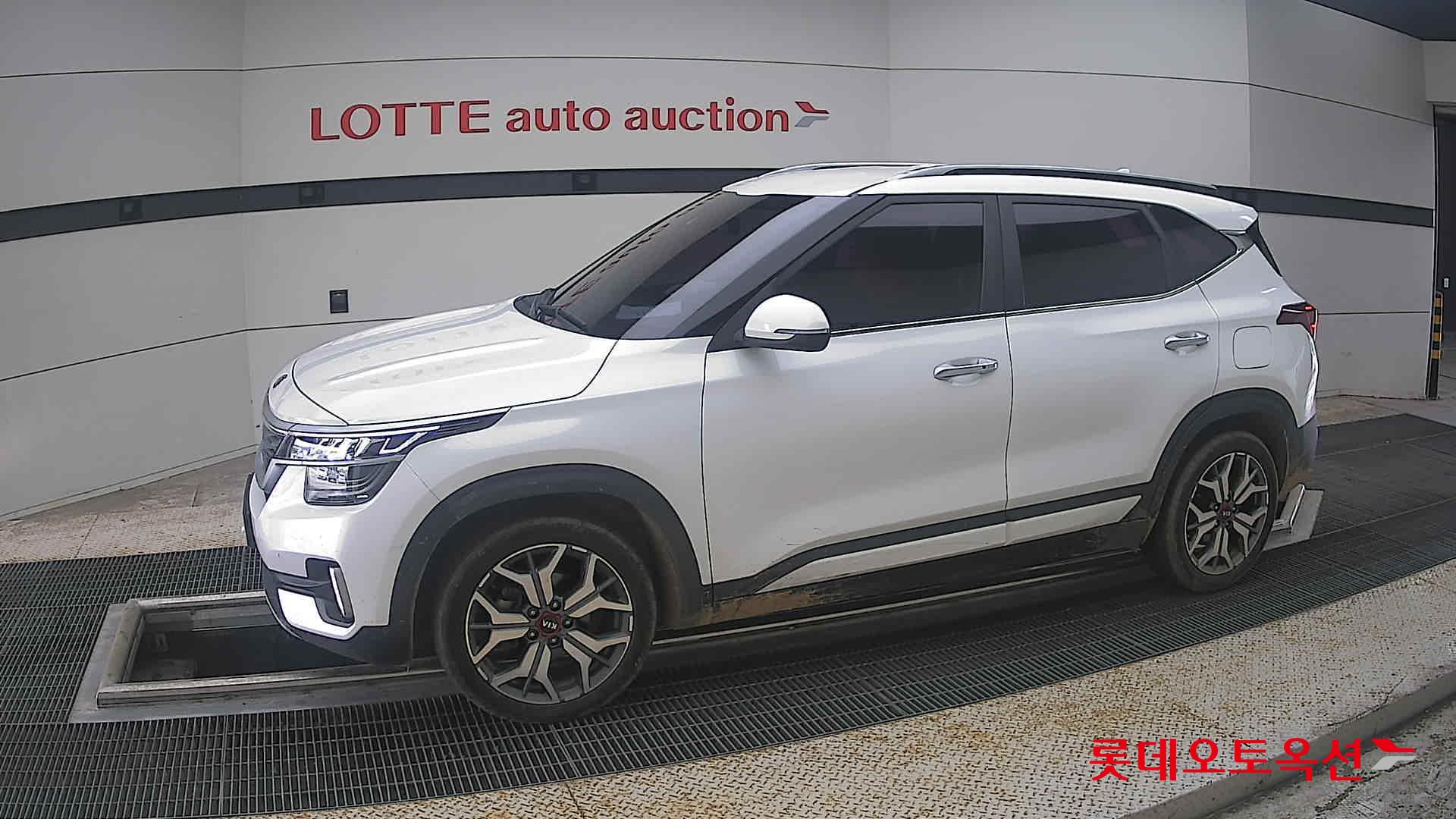 2020 - kia seltos